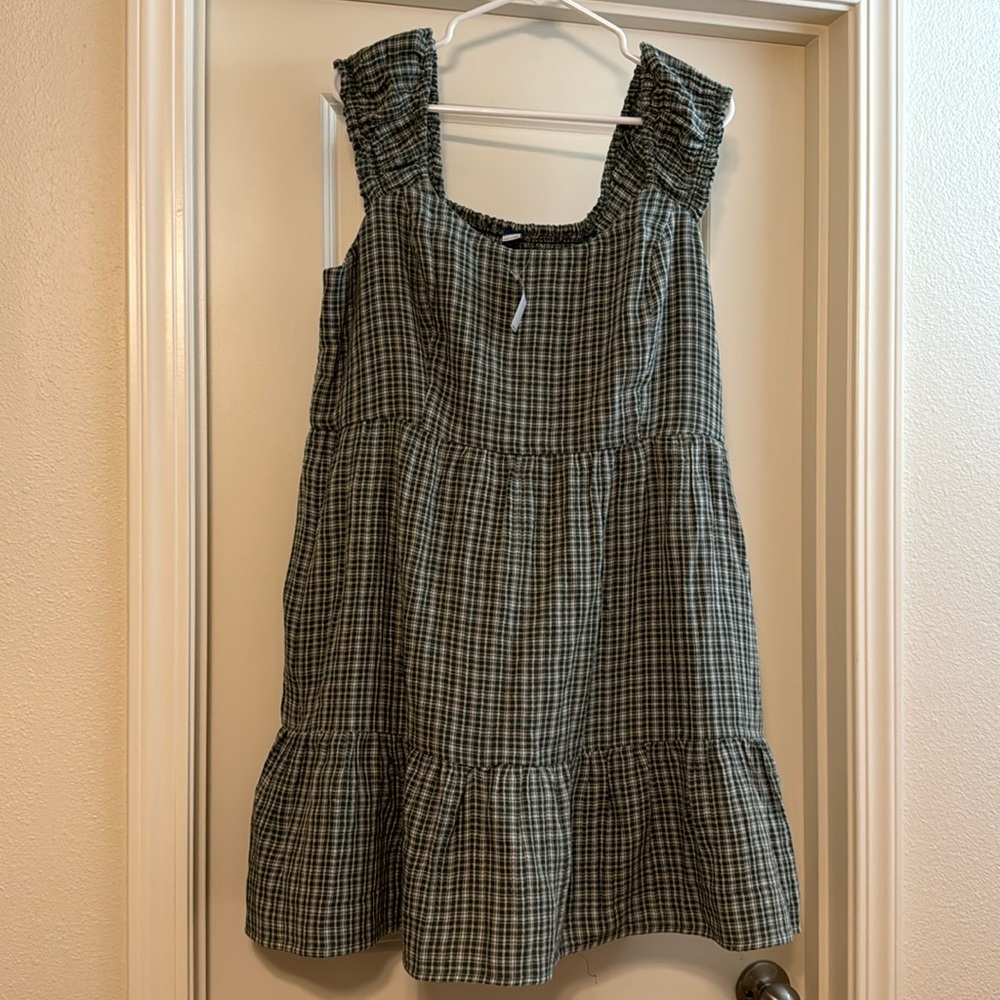 *NEW WITH TAGS* Old Navy Dress